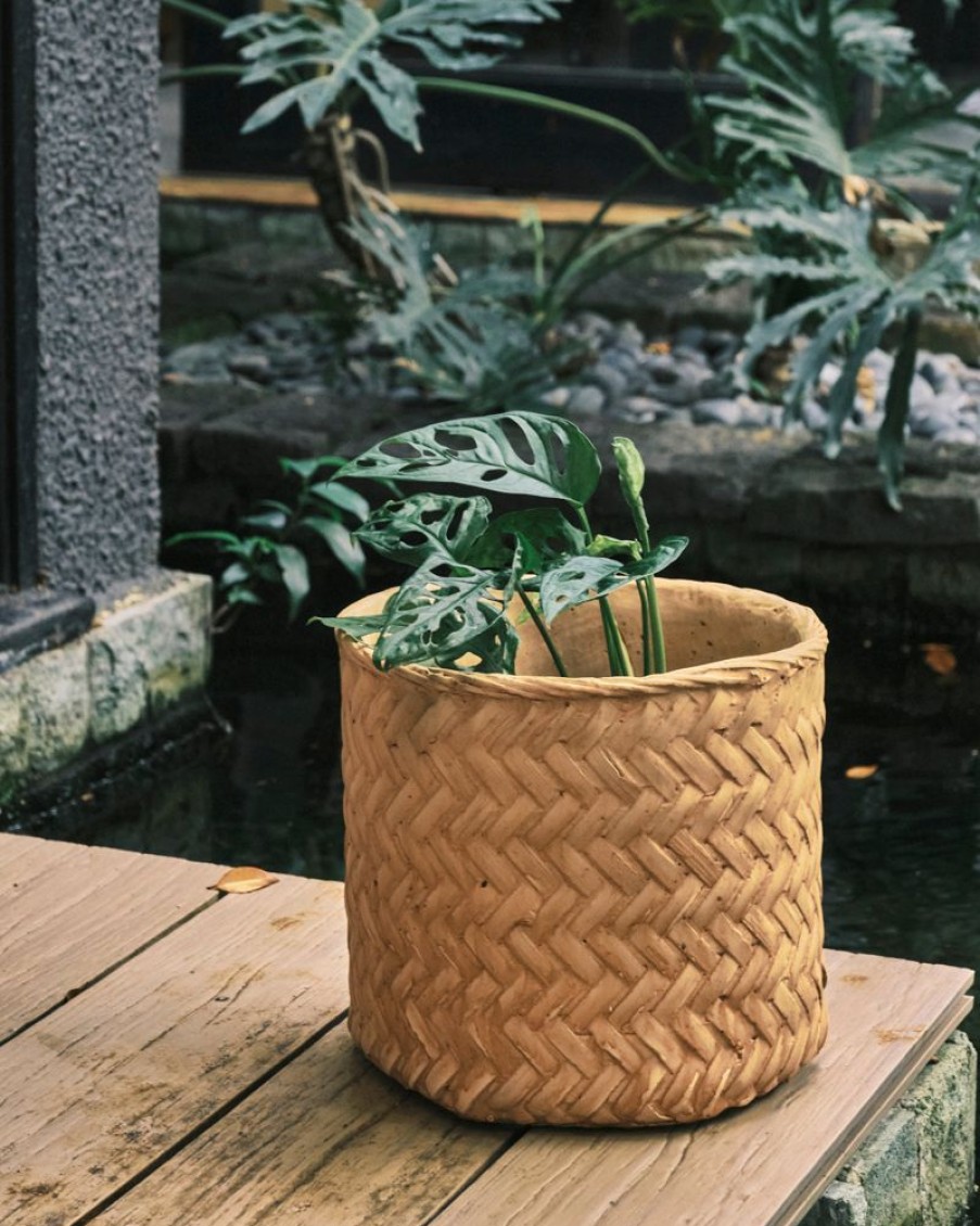 Decor Crane Living | Herringbone Weave Rattan Printed Clay Plant Pot - Large