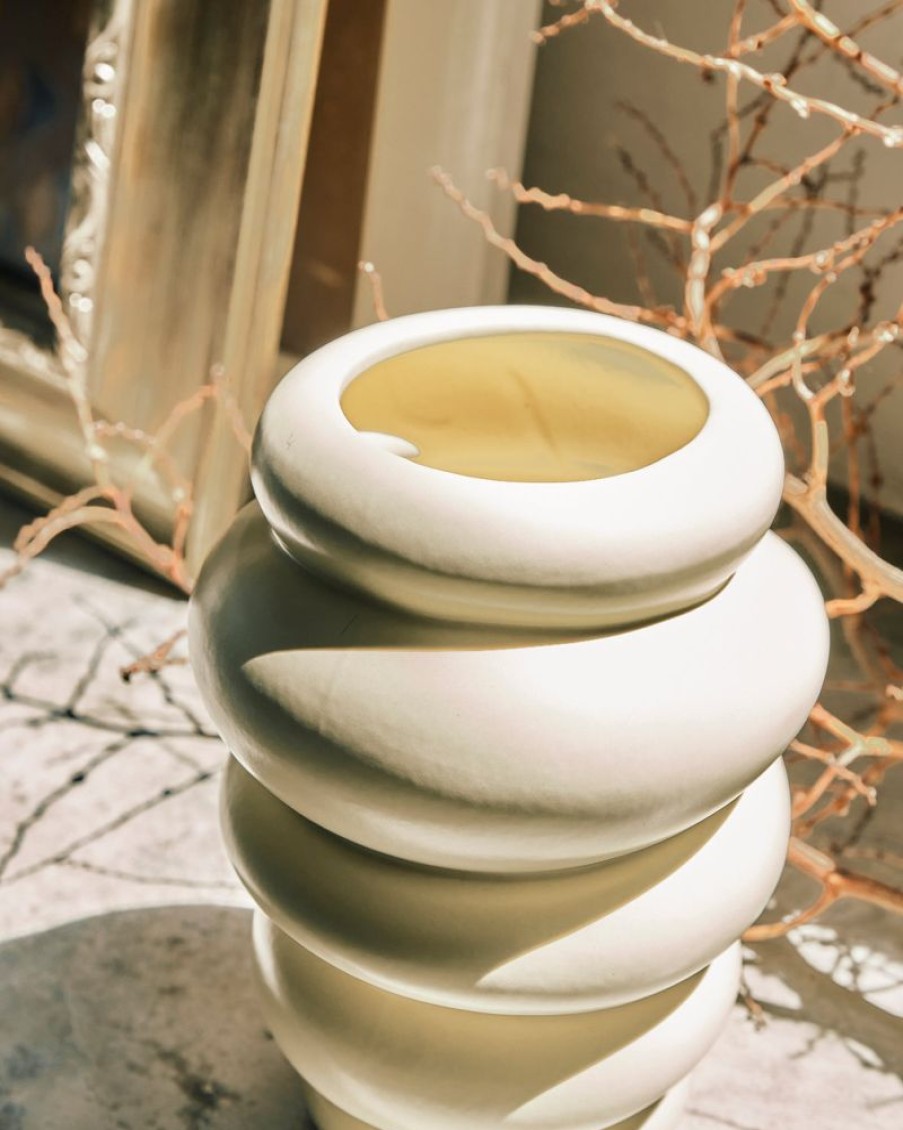 Decor Crane Living | Parabola Vase - Cream