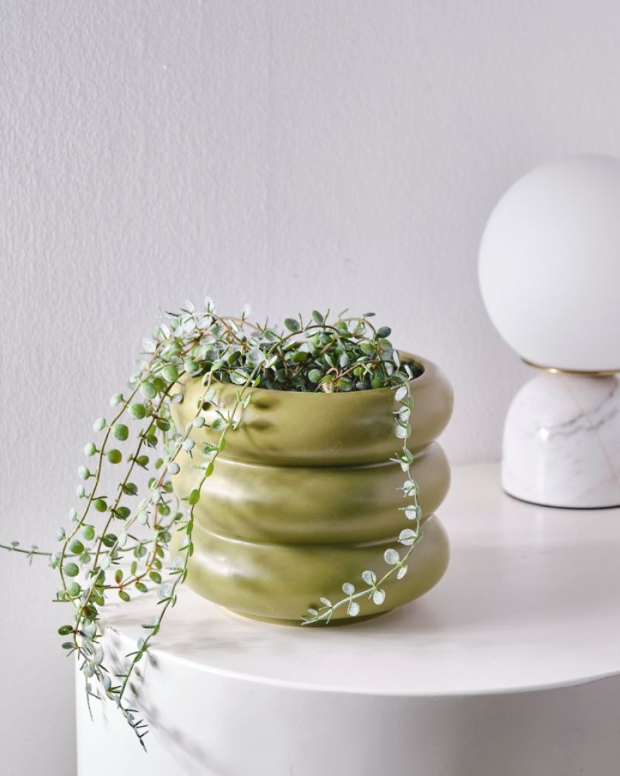 Decor Crane Living | Marshmallow Smooth Plant Pot - Medium