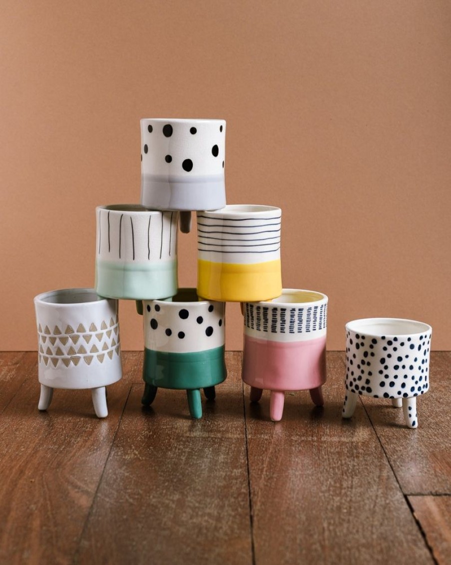 Decor Crane Living | Jester Plant Pots With Feet