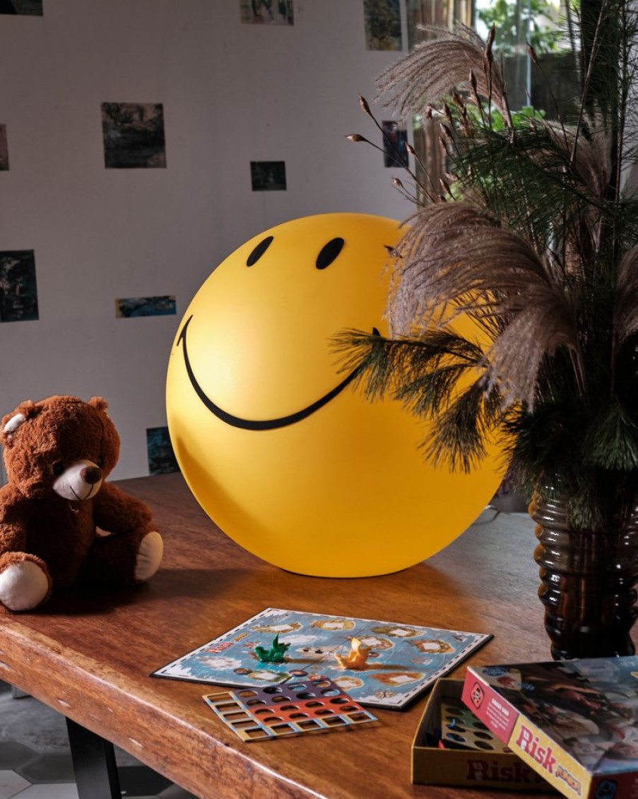 Furniture Crane Living | Smiley Face Lamp